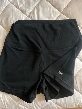 SPLITS59 Women’s Black Performance Shorts - size medium